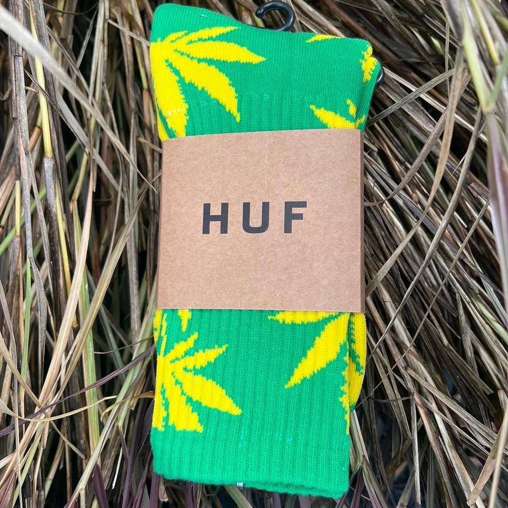 HUF GREEN AND YELLOW  Plantlife Weed Pot Leaf Socks